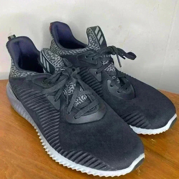 Adidas Men's AlphaBounch Sneaker Black Gray Size 7.5 - Picture 1 of 8